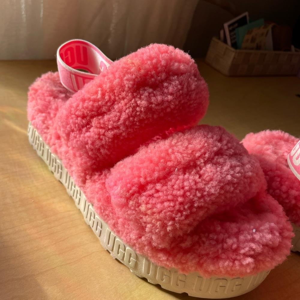 Ugg pink fluffy platform sandals - Picture 3 of 5